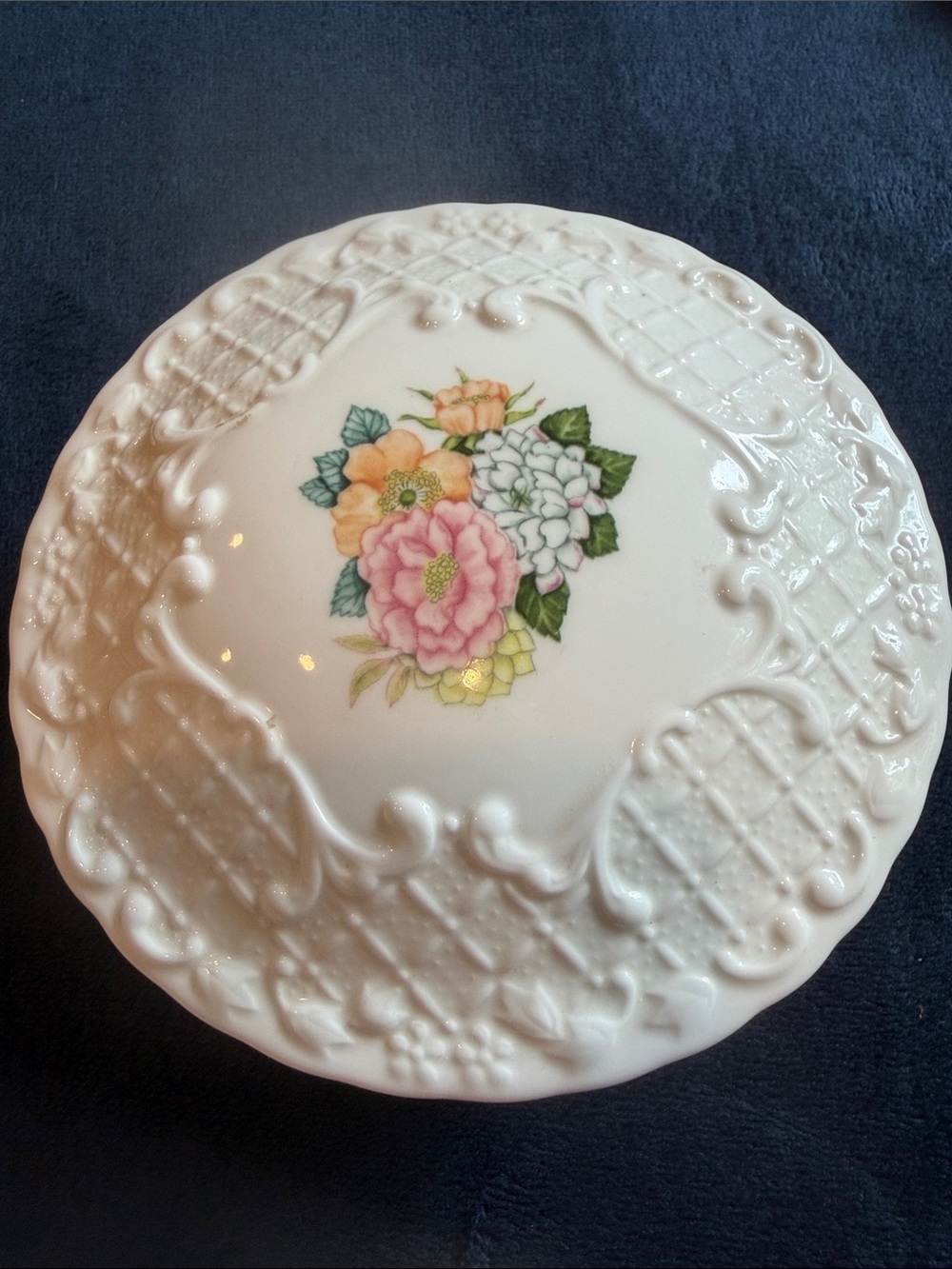 Vintage Coalport "Rose Garden" lidded trinket dish